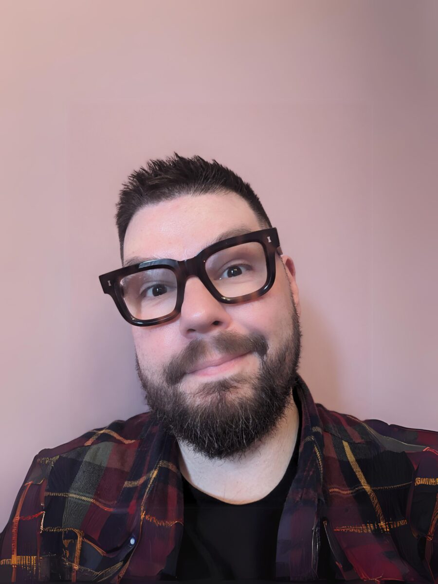 Headshot of Pete Smith